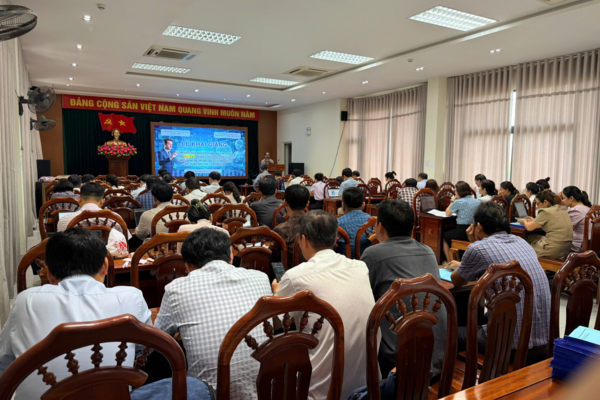 Sở Tài chính Quảng Ngãi tổ chức đào tạo nâng cao nhận thức chuyển đổi số, ứng dụng AI trong xử lý công việc
